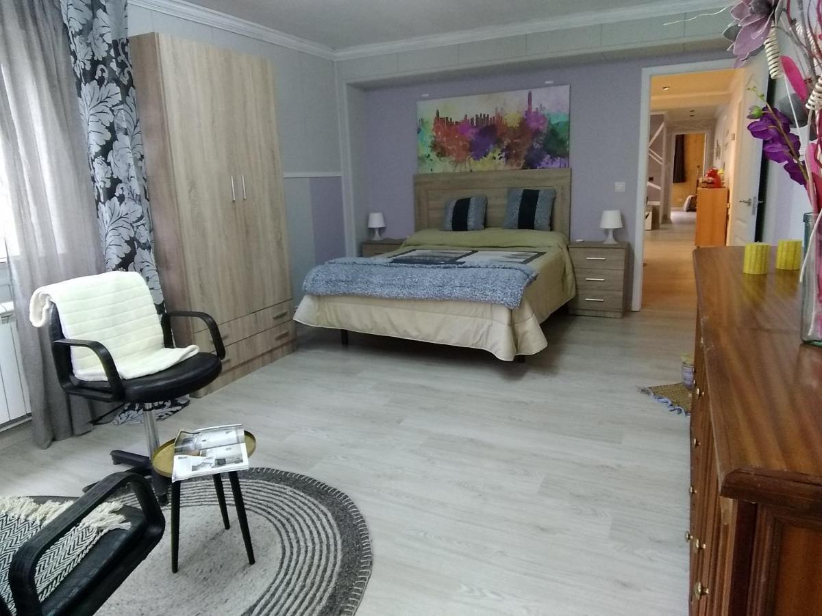 Apartamento Jubells Apartment มีญาดอยโร ภายนอก รูปภาพ